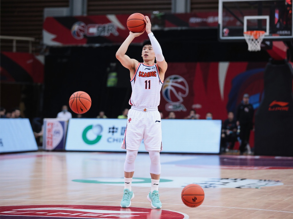 球迷们纷纷 球迷们纷纷