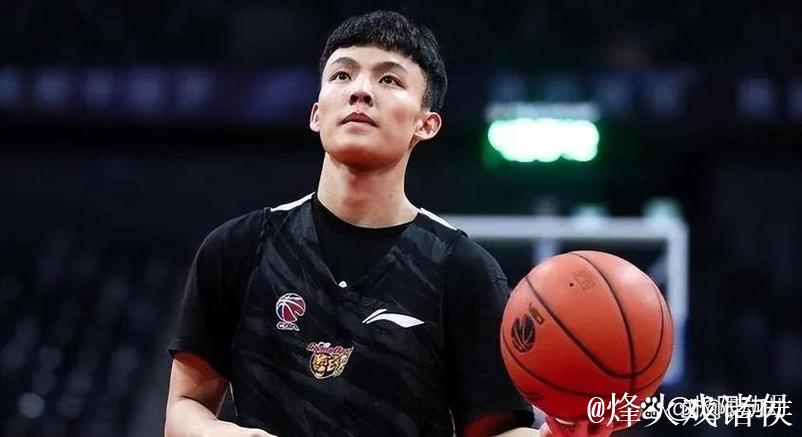 徐杰力挽狂澜，广东男篮惊险一战彰显真核